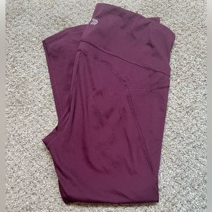 All in Motion Medium Capri leggings Burgundy